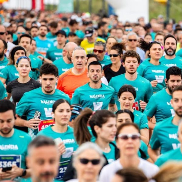 Custom Finisher Tops for Marathons_ How to Reward Your Team on Race Day